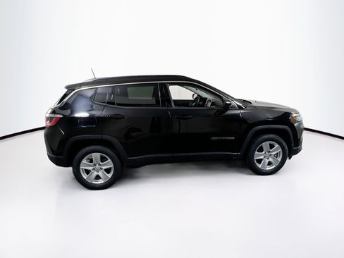 Used 2022 Jeep Compass Latitude AWD/4WD image 4