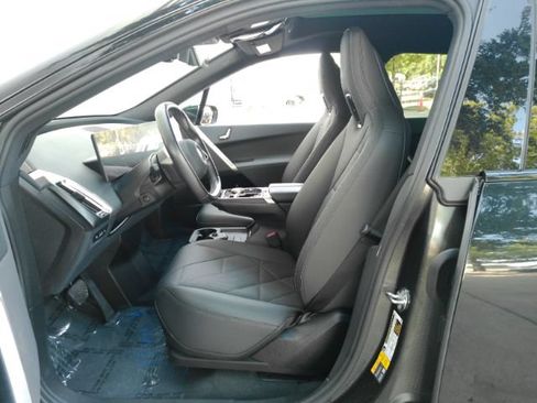 Used 2023 BMW iX xDrive50 AWD/4WD image 16