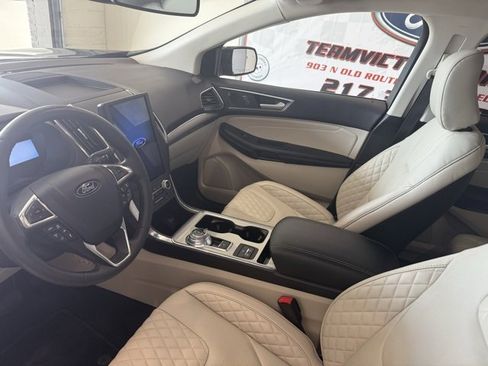 Used 2024 Ford Edge Titanium w/ Titanium Elite Package image 9