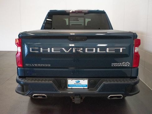Used 2019 Chevrolet Silverado 1500 High Country w/ Technology Package AWD/4WD image 5