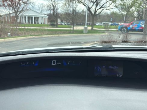 Used 2013 Honda Civic LX image 3