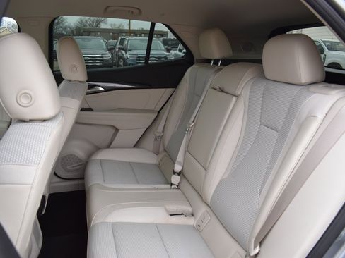 Used 2023 Buick Envision Preferred image 7