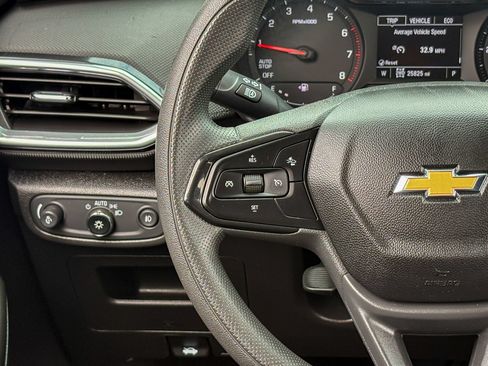 Used 2023 Chevrolet TrailBlazer LT w/ Convenience Package AWD/4WD image 18