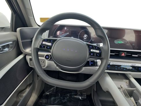 Certified 2025 Hyundai Ioniq 6 SEL RWD image 15