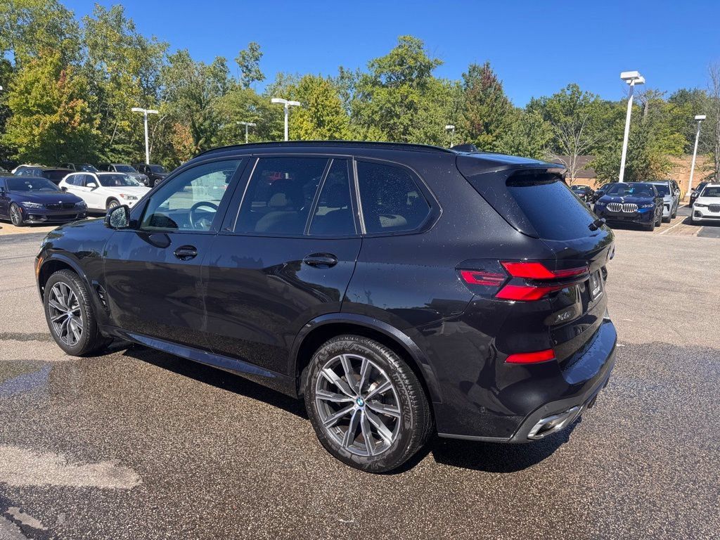 Used 2025 BMW X5 xDrive40i w/ Executive Package AWD/4WD image 5