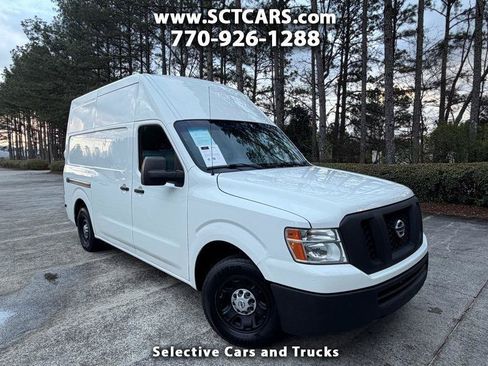 Used 2018 Nissan NV 2500 SV w/ Navigation Package RWD image 1