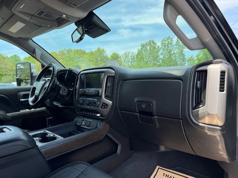 Used 2019 GMC Sierra 3500 Denali AWD/4WD image 19