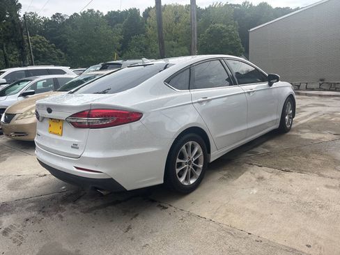 Used 2020 Ford Fusion SE FWD image 6