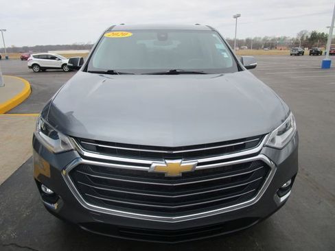 Used 2020 Chevrolet Traverse LT image 8