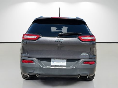 Used 2018 Jeep Cherokee Latitude Plus FWD image 4