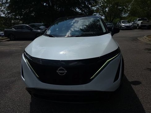 Certified 2023 Nissan Ariya FWD image 2