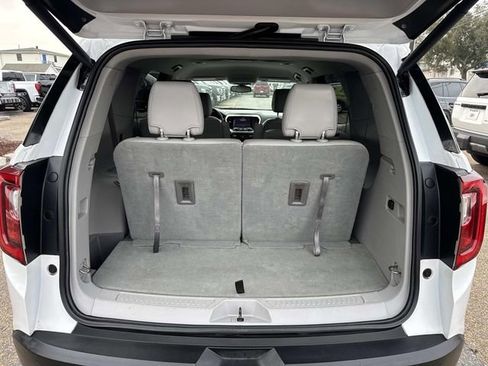 Used 2020 GMC Acadia SLT image 10