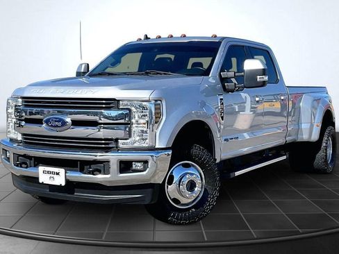 Used 2019 Ford F350 Lariat w/ Lariat Ultimate Package image 12