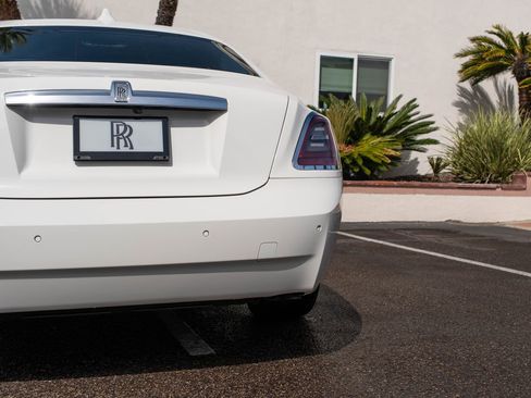 Used 2022 Rolls-Royce Ghost w/ Ghost Package image 48