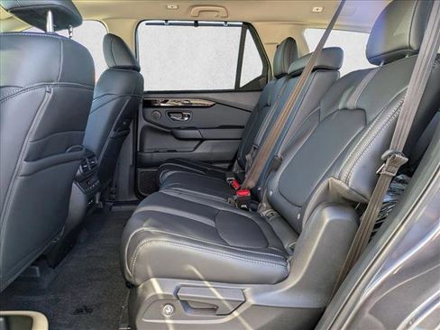 New 2025 Honda Pilot Touring image 16
