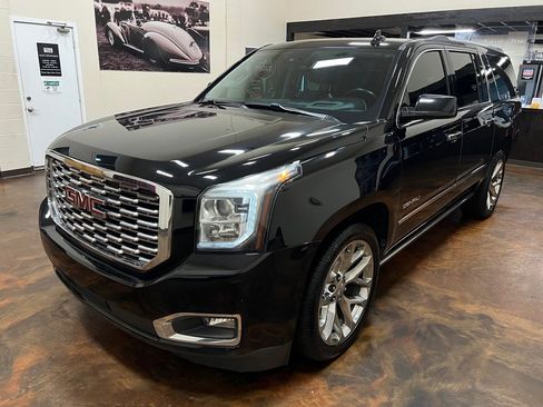 Used 2020 GMC Yukon XL Denali w/ Denali Premium Package RWD image 59