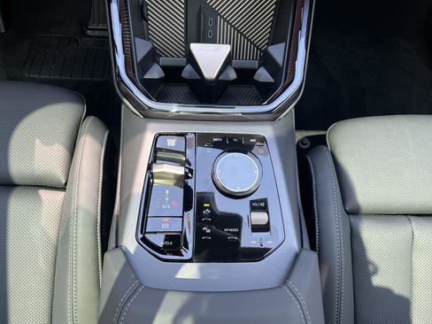 Certified 2025 BMW X3 xDrive30i w/ Premium Package image 27