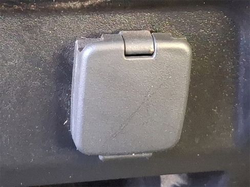 Used 2022 Ford F250 XL w/ Power Equipment Group image 26