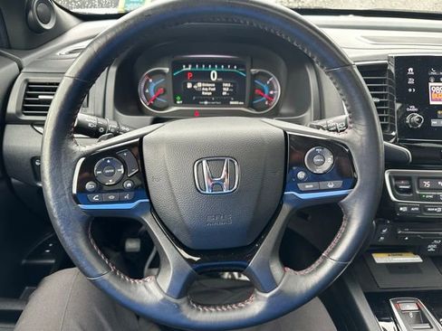 Used 2022 Honda Pilot Black Edition image 37