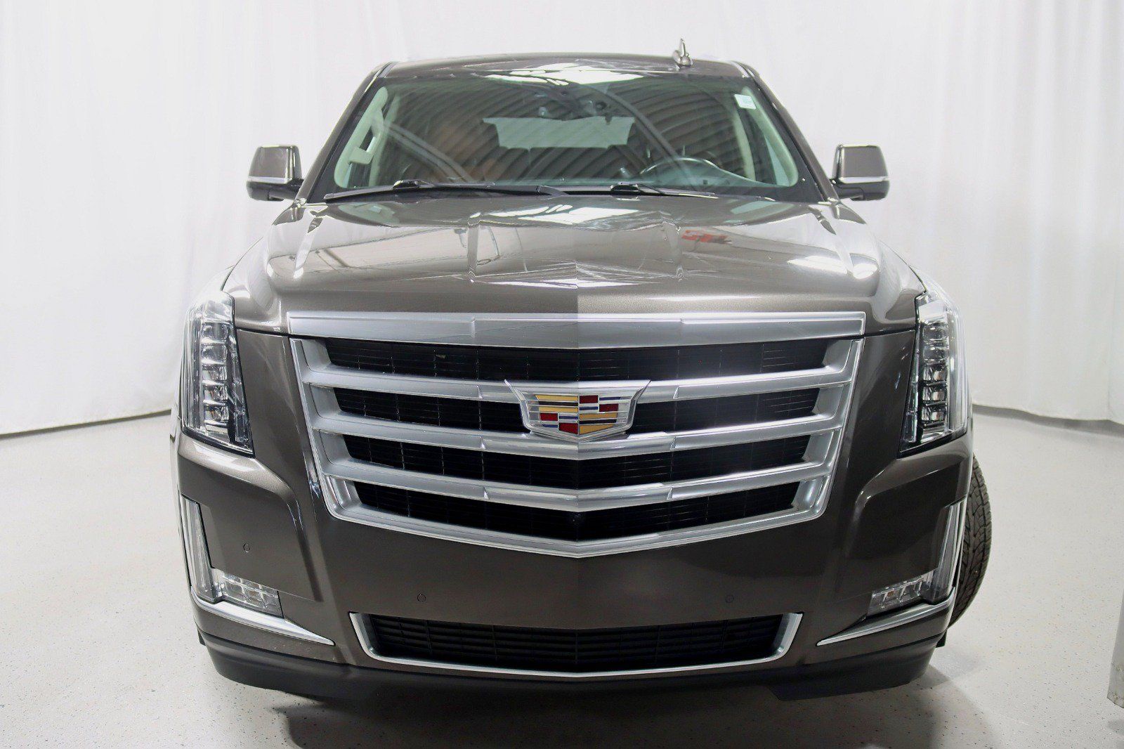 Used 2020 Cadillac Escalade Luxury AWD/4WD image 8