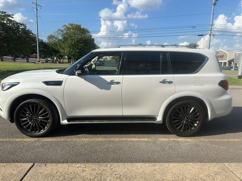 Used 2023 INFINITI QX80 Premium Select w/ Cargo Package AWD/4WD image 7