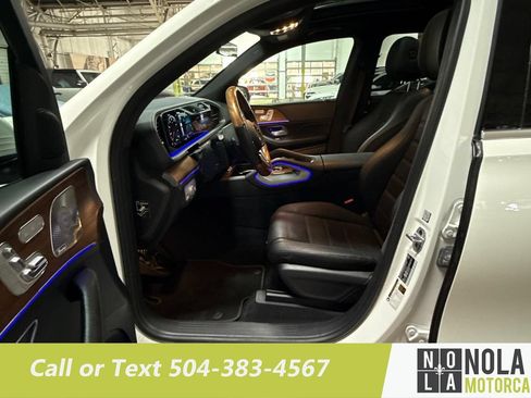 Used 2023 Mercedes-Benz GLS 450 4MATIC image 19