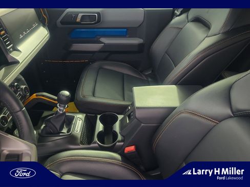 Used 2022 Ford Bronco Badlands image 15