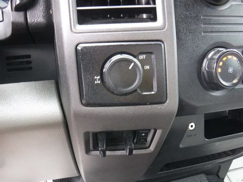 Used 2019 Ford F250 XL RWD image 11