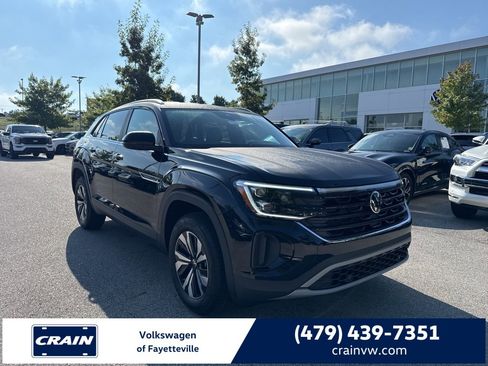 New 2026 Volkswagen Atlas Cross Sport SE image 1