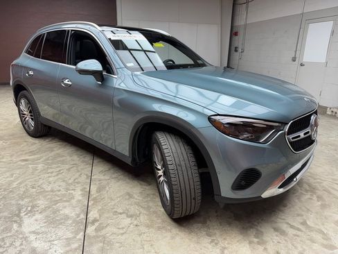 Certified 2025 Mercedes-Benz GLC 300 4MATIC image 6