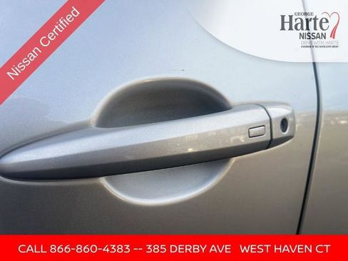 Certified 2025 Nissan Rogue SL image 24