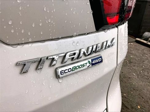 Used 2017 Ford Escape Titanium w/ Equipment Group 301A AWD/4WD image 14