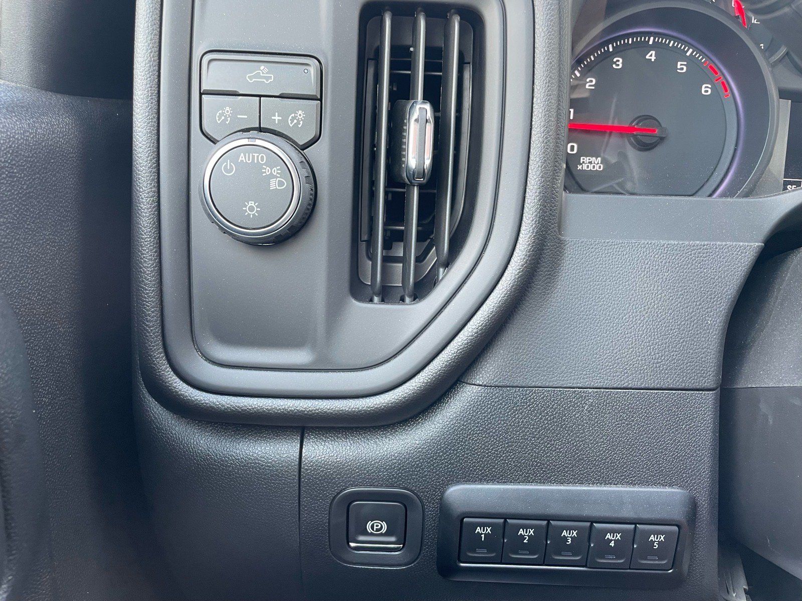 Used 2026 Chevrolet Silverado 2500 W/T w/ WT Convenience Package RWD image 16