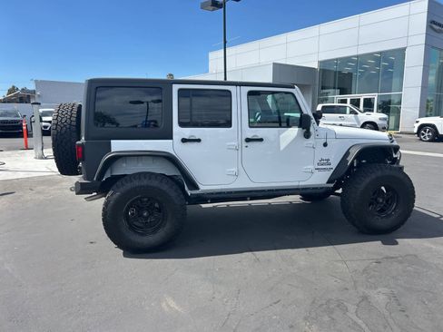 Used 2012 Jeep Wrangler Unlimited Sport image 10