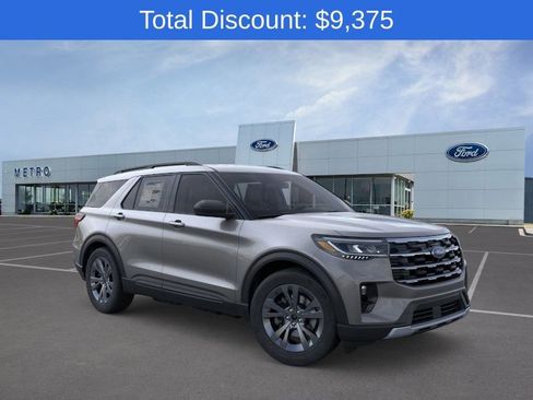New 2026 Ford Explorer Active w/ Active Comfort Package AWD/4WD image 7