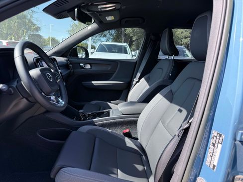 Certified 2023 Volvo XC40 Recharge Core AWD/4WD image 11