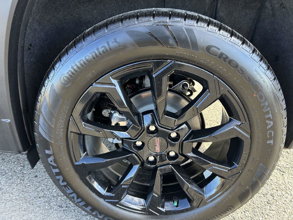 New 2027 GMC Terrain Elevation w/ Elevation Premium Package FWD image 10