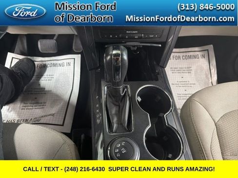 Used 2019 Ford Explorer XLT AWD/4WD image 17