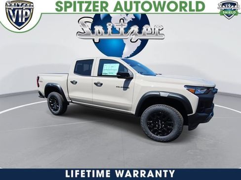 New 2026 Chevrolet Colorado Trail Boss AWD/4WD image 2