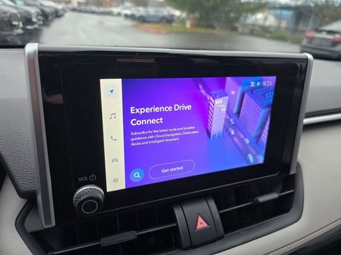 Used 2025 Toyota RAV4 XLE image 29