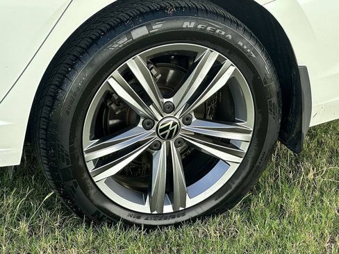 Used 2023 Volkswagen Jetta SE FWD image 15