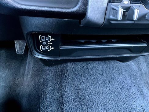 Used 2024 RAM 2500 Big Horn image 17