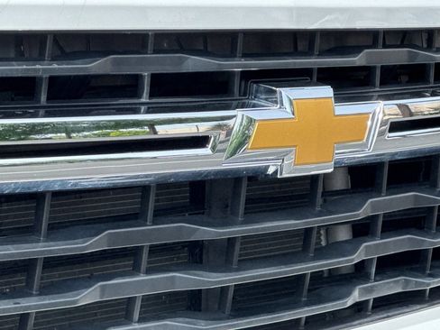 Used 2025 Chevrolet Silverado 2500 LT w/ Convenience Package AWD/4WD image 8