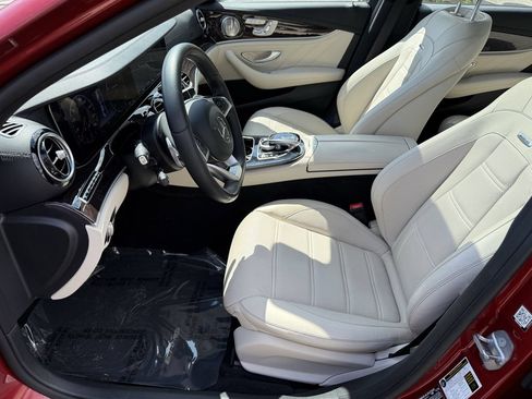 Used 2017 Mercedes-Benz E 43 AMG 4MATIC Sedan image 9