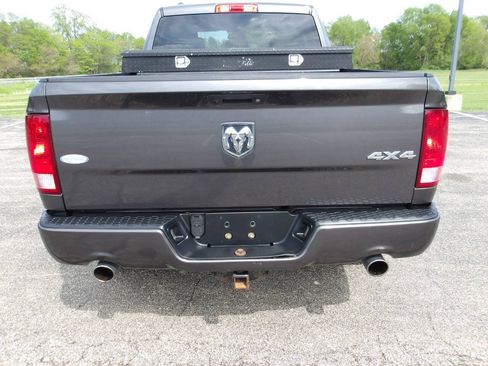 Used 2017 RAM 1500 Express w/ Express Value Package AWD/4WD image 39
