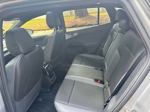 Used 2023 Volkswagen ID.4 Pro S RWD image 20