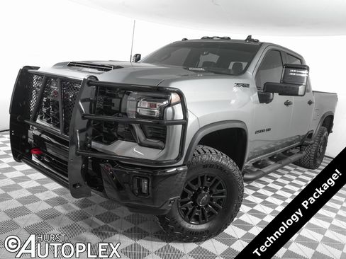 Used 2025 Chevrolet Silverado 2500 ZR2 w/ Technology Package image 1