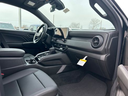 New 2026 Chevrolet Colorado Trail Boss AWD/4WD image 10