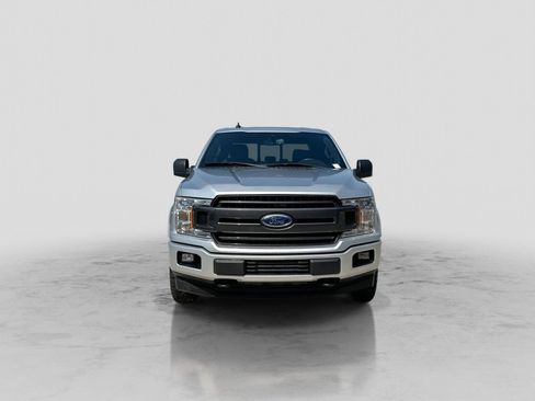 Used 2019 Ford F150 XLT w/ Equipment Group 302A Luxury AWD/4WD image 12