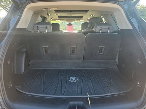 Used 2018 Buick Enclave Premium FWD image 34